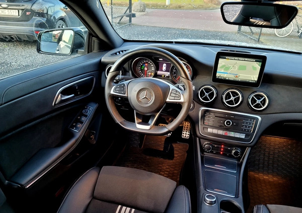 Mercedes-Benz CLA cena 89000 przebieg: 79000, rok produkcji 2018 z Tolkmicko małe 742